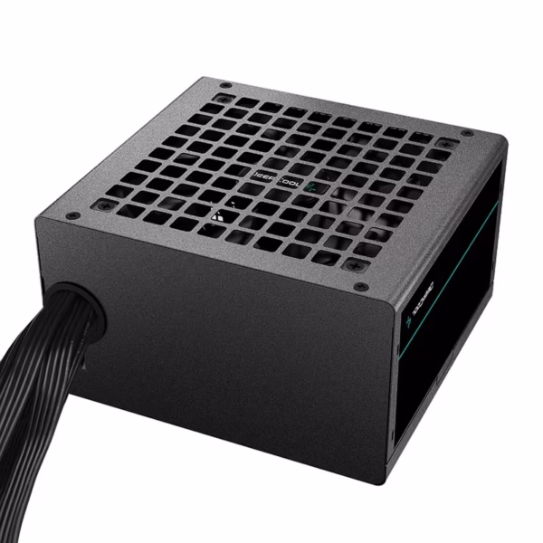منبع تغذیه کامپیوتر دیپ کول PF450 با وات واقعی، استاندارد 80 Plus، فن 120 میلی‌متری کم‌صدا و سیستم‌های حفاظتی کامل؛ گزینه‌ای اقتصادی و مطمئن.