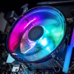 خنک‌کننده پردازنده کولر مستر مدل i70C RGB با نورپردازی ARGB، صدای کم و عملکرد قدرتمند، انتخابی عالی برای سیستم‌های مبتنی بر سوکت LGA1700 است.