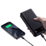 پاوربانک یوسمز CD251 با ظرفیت 20000 میلیآمپر ساعت، شارژ سریع 20 وات PD، سه خروجی USB-A و Type-C و نمایشگر دیجیتال، مناسب گوشی و تجهیزات دیجیتال.